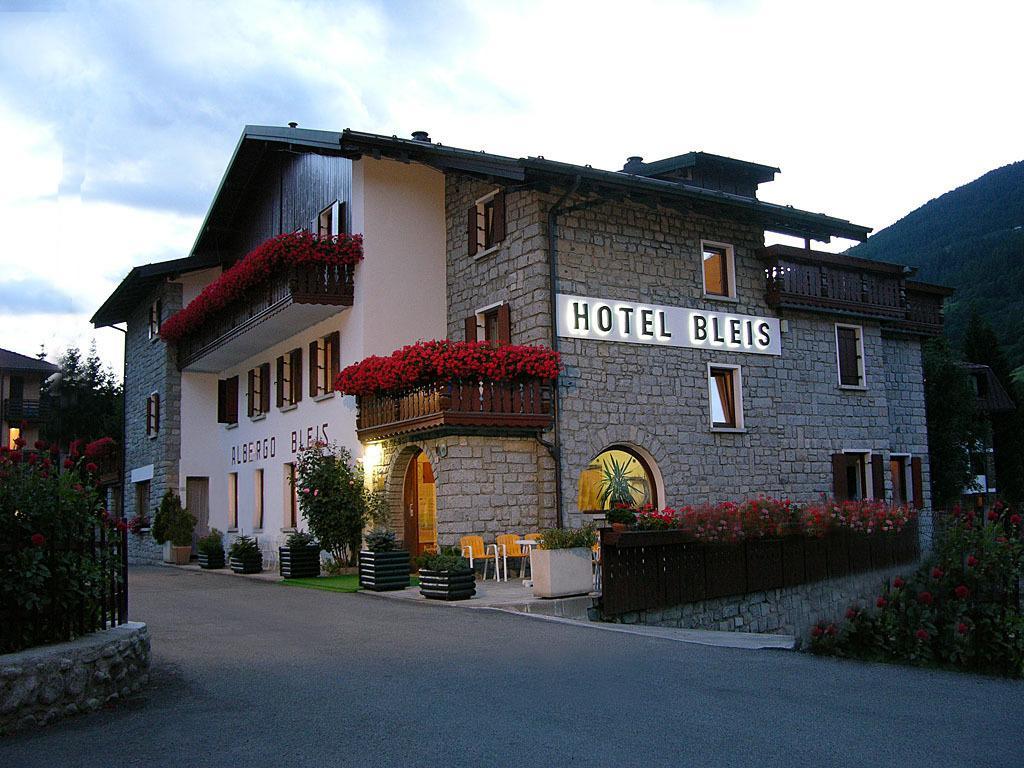 פונטה די לניו Hotel Bleis מראה חיצוני תמונה