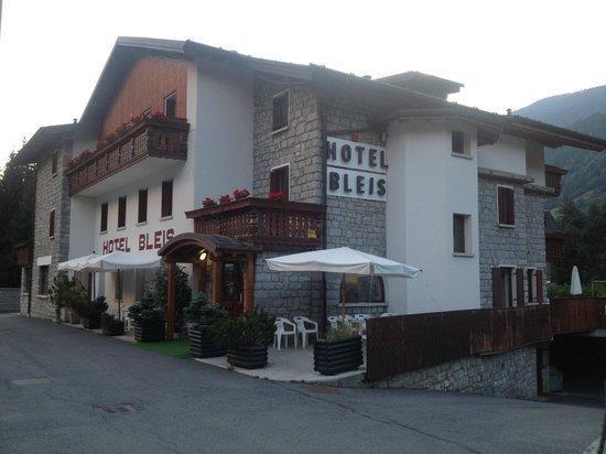 פונטה די לניו Hotel Bleis מראה חיצוני תמונה